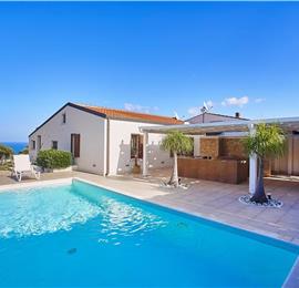3 bedroom villa with pool and sea views near Scopello, sleeps 6